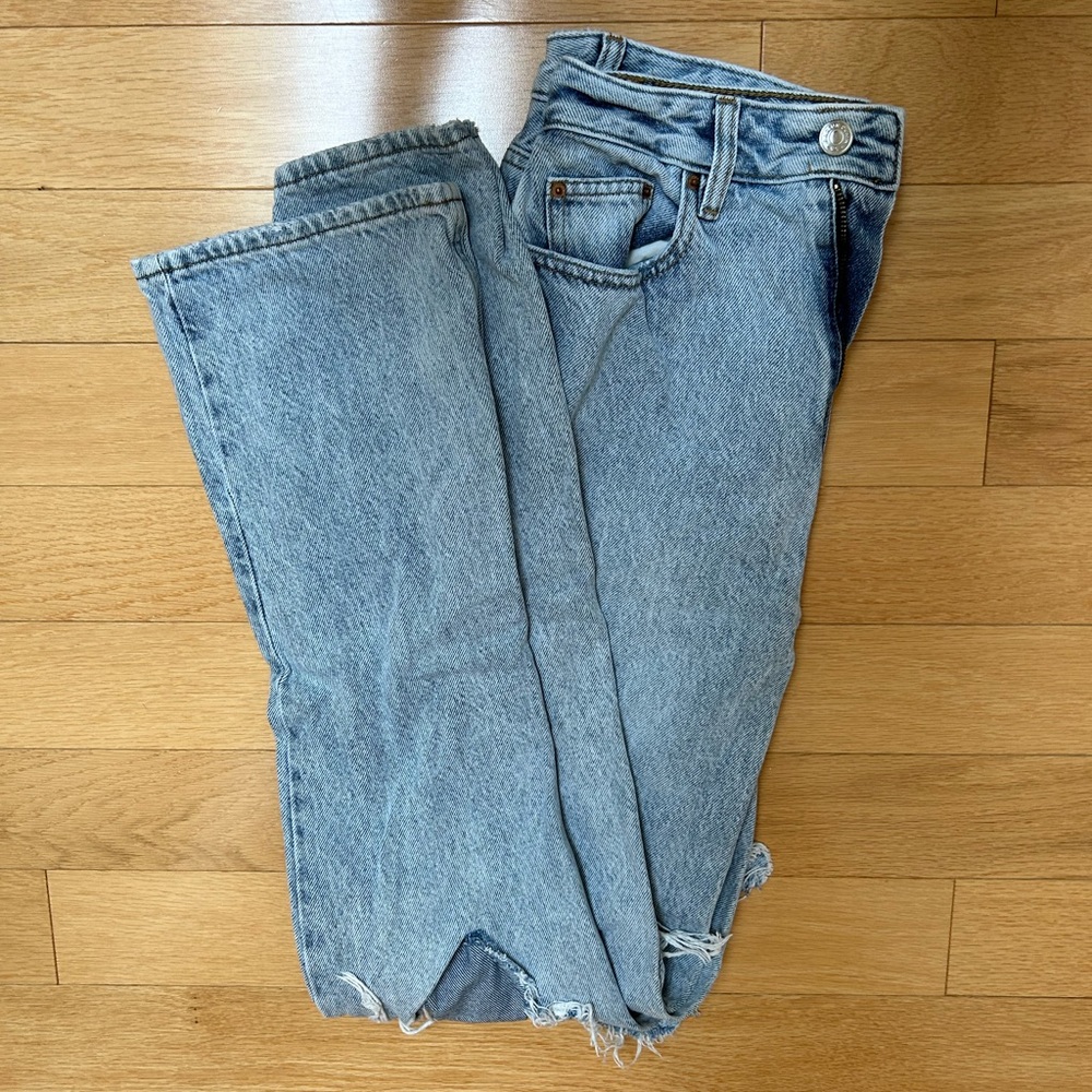 pacsun 90’s boyfriend ripped jeans light blue